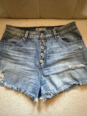 Rewash Button-Front Distressed Denim Shorts in Medium Blue